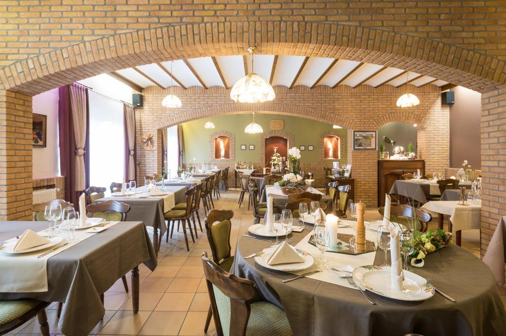Hotel Dreilaenderblick Ouren Ngoại thất bức ảnh