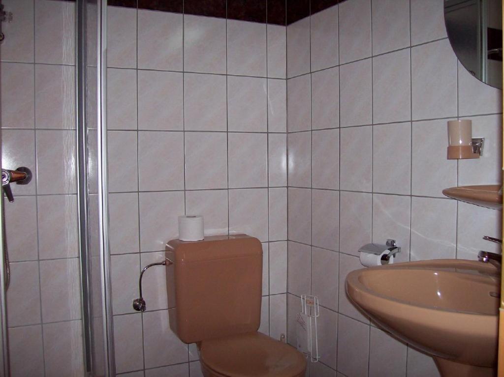 Hotel Dreilaenderblick Ouren Phòng bức ảnh